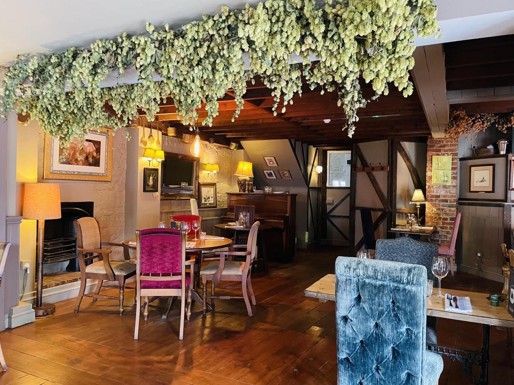 Sydling St Nicholas The Greyhound Inn מראה חיצוני תמונה